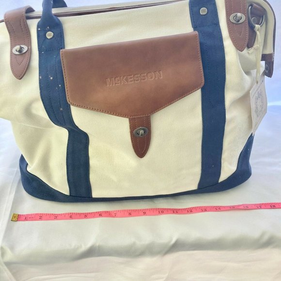 Cutter & Buck Legacy Collection Canvas Duffle Bag NWT - Picture 9 of 12